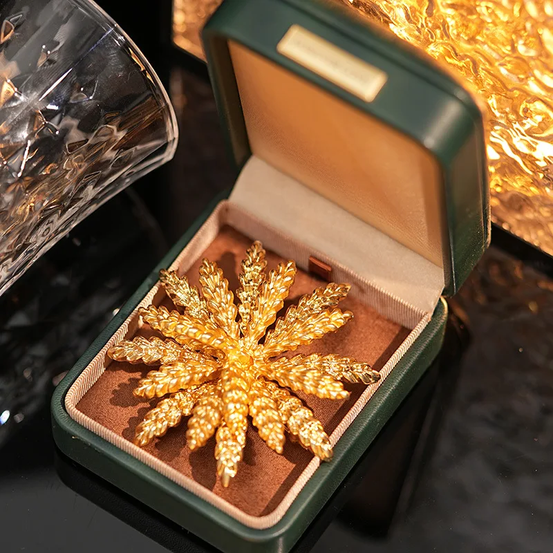 Vintage Matte Gold Multi-layer Wheat Ear Brooch, Retro High-end Sense, Coat Accessory, Women's Corsage view 4