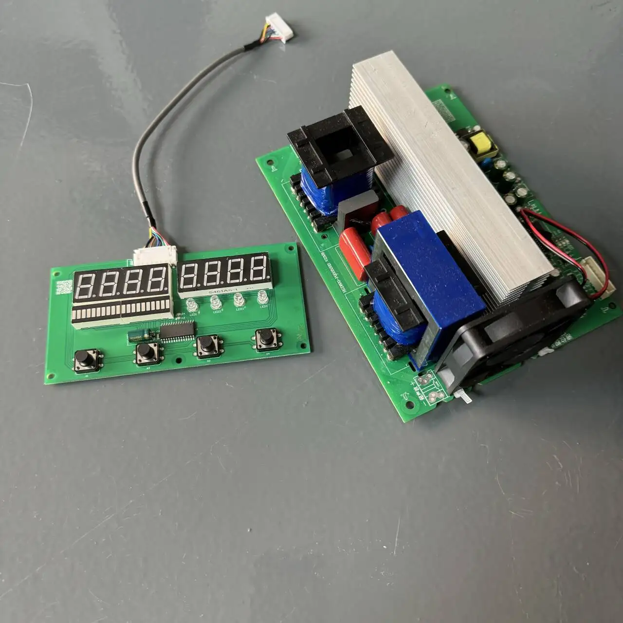 نوع جديد 40 كيلو هرتز 900 واط PCB سائق دائرة مولد الموجات فوق الصوتية ذات التردد المختلف