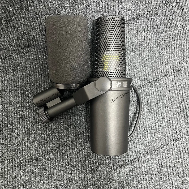 

Dynamic wired microphone with switch performance stage live recording outdoor microphone