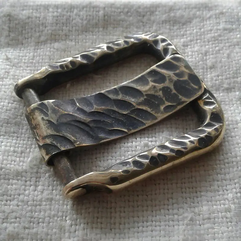 Hand-forged stainless steel waist buckle, traditional craft beating belt buckle, personalized leather bag elastic buckle