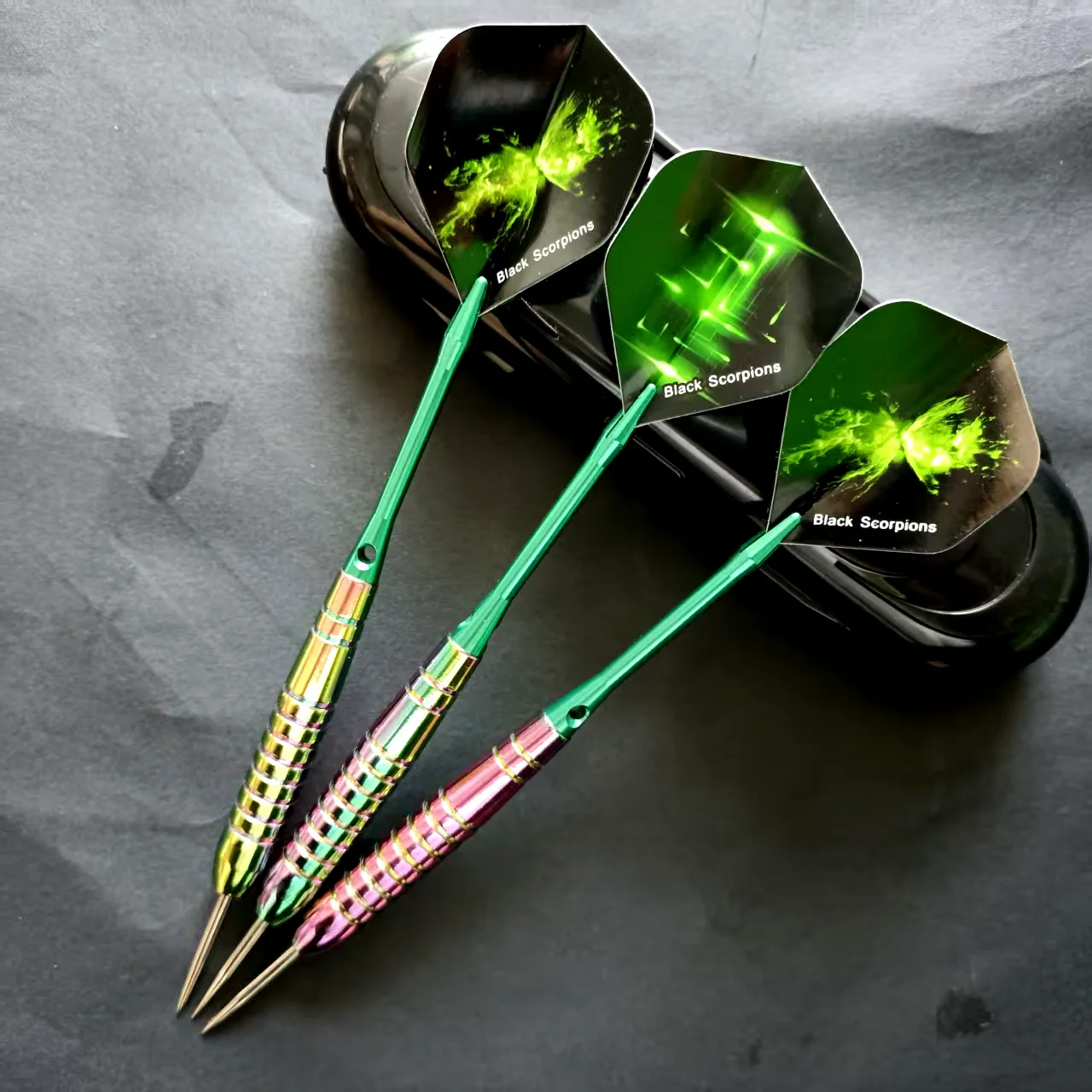 Professional 24g Steel Tip Darts Set Darts for Steel Tip Dartboard Professional Heavy Duty Metal Darts + Extra 3 Dart Flights