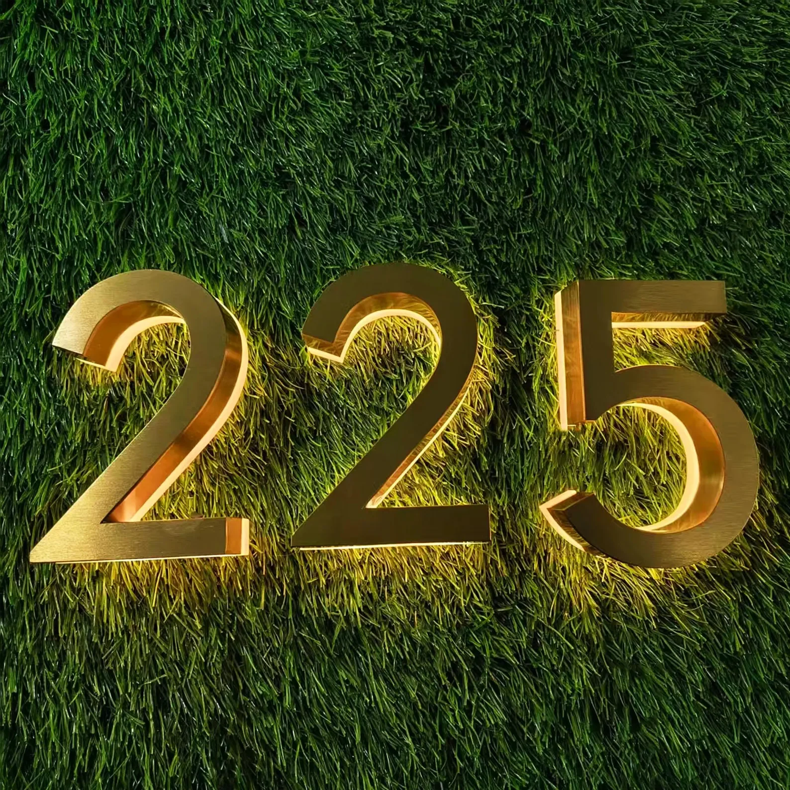 

Светодиодные номера домов, подсвечиваемые таблички с индивидуальным дизайном, светящиеся настенные вывески для офисов, современные золотые металлические цифры