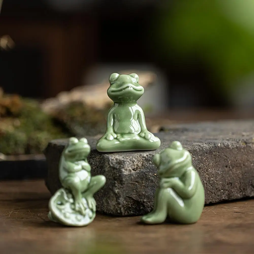 Frog Toilet Bolt Cover Ceramic Frog Figurine Toilet Floor Bolt Cover Decorative Tea Pet Figure for Indoor Outdoor Garden