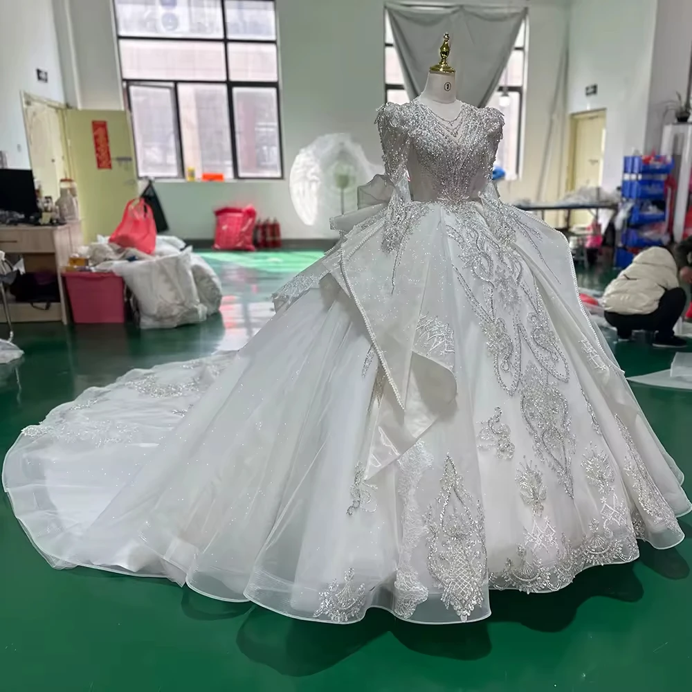 Abito da sposa civile con scollo a V, maniche lunghe, con lacci sul retro, ricamo personalizzato, perline, abito da sposa con paillettes di cristallo