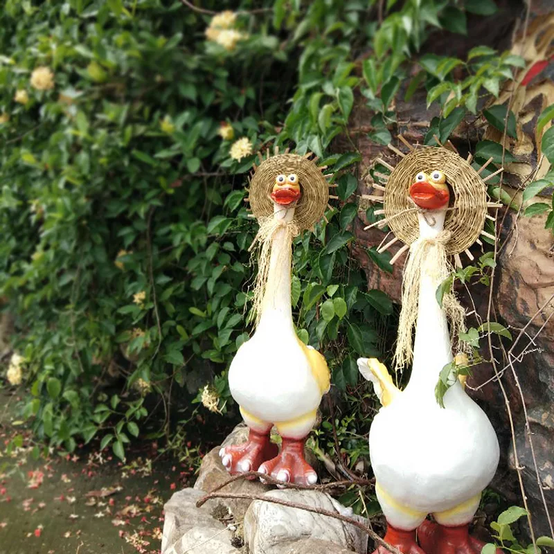 Cute Duck Resin Statue Garden Outdoor Animal Decor Sculpture Creative Yard Ornament Lawn Patio Landscape Figurine for Outdoor