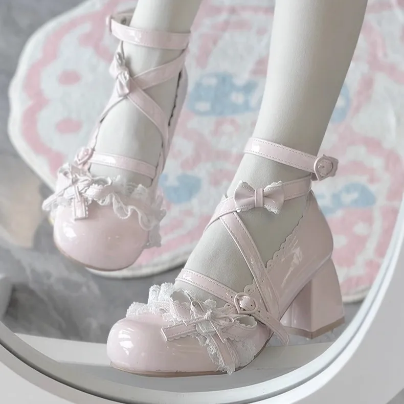 Thumbnail 4 - #20 Trending Middle Heel Shoes Right Now