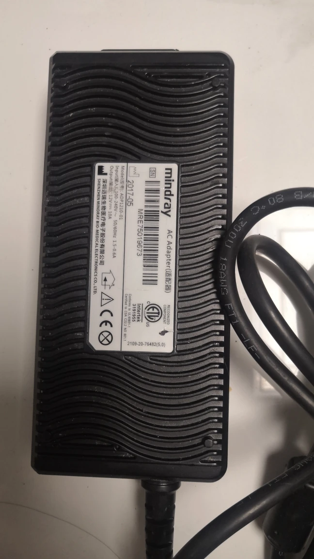 

Suitable for Mindray M5 M7 color ultrasound power adapter ADP1210-01 eight-pin 8-core, new power adapter