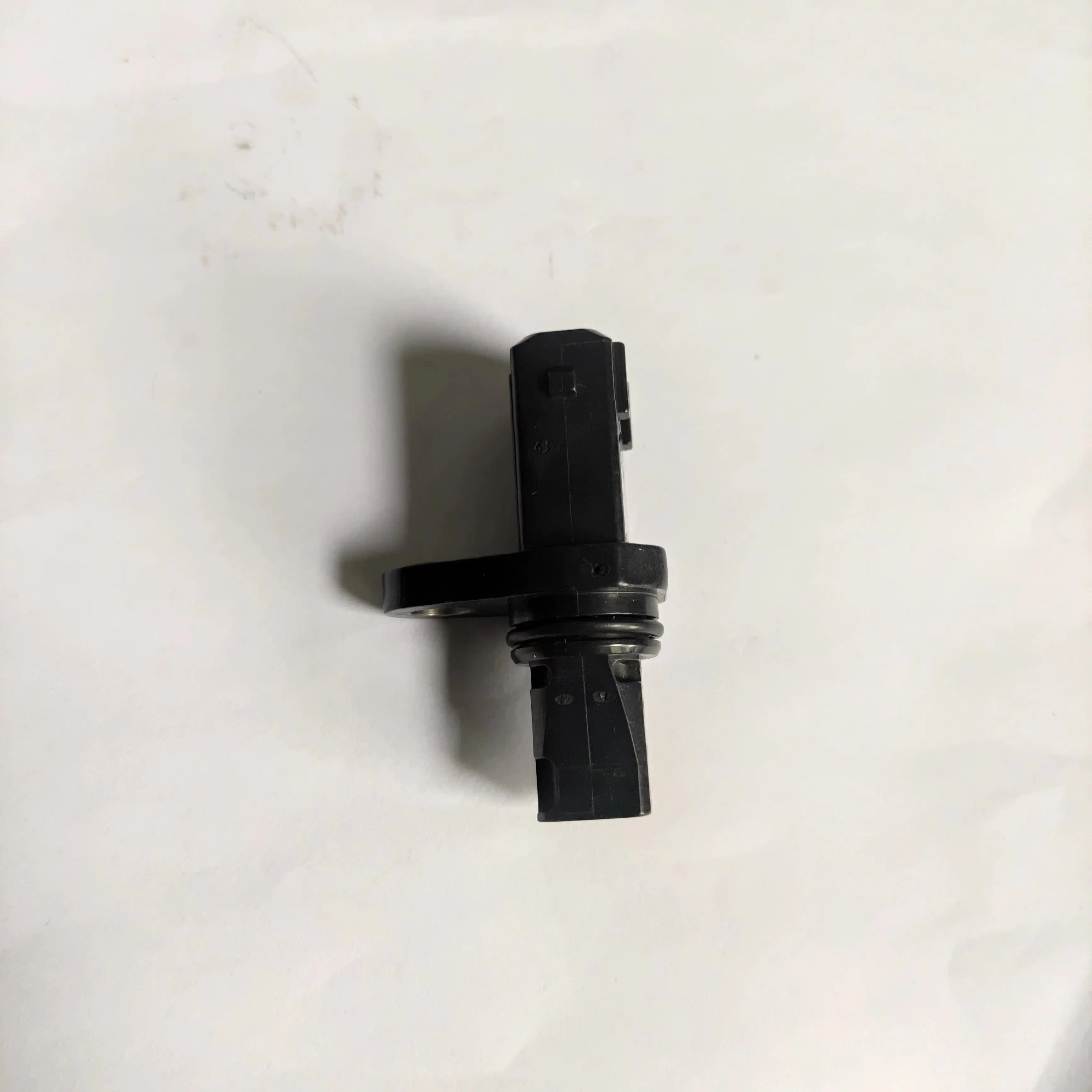 1pcs Vehicle Speed Sensor For Mitsubishi Pajero 3.2D OE No.:MR446406,MR446405