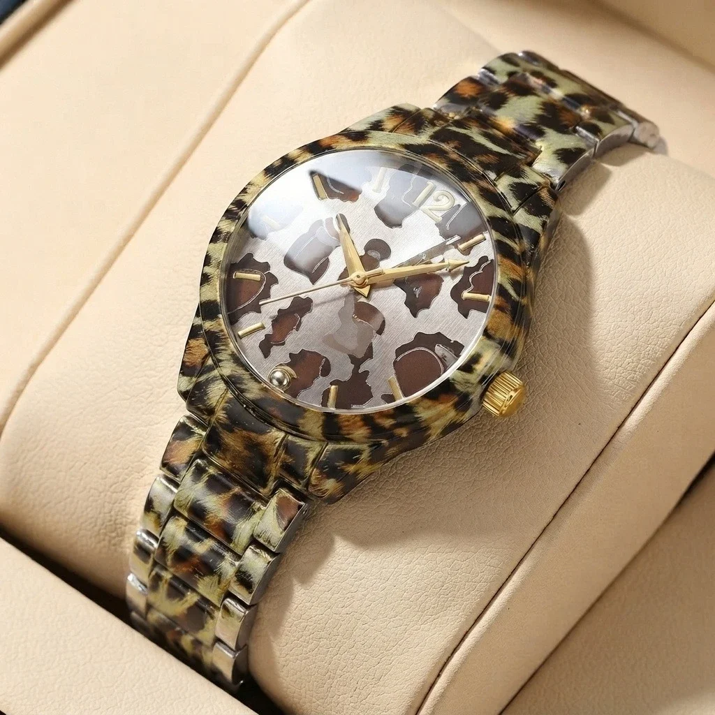 Ladies' fashion women's watch, leopard print strap, elegant retro daily leisure commuting versatile style