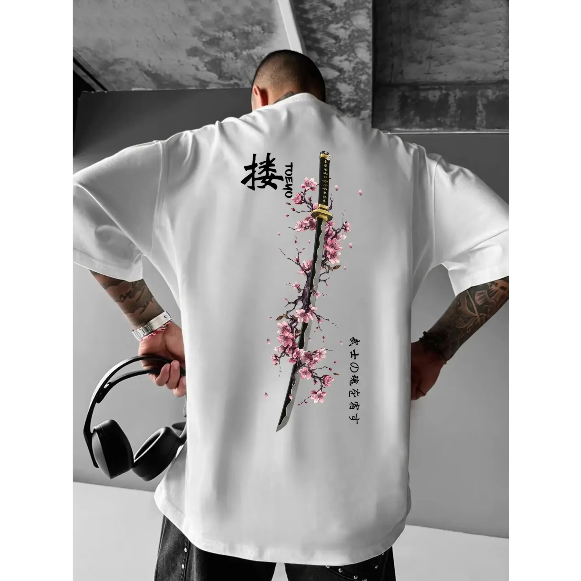 Samurai Katana Cherry Blossom Graphic T-shirt Men Women Tokyo Streetwear Short Sleeve Casual Cotton Vintage Harajuku Style Tops