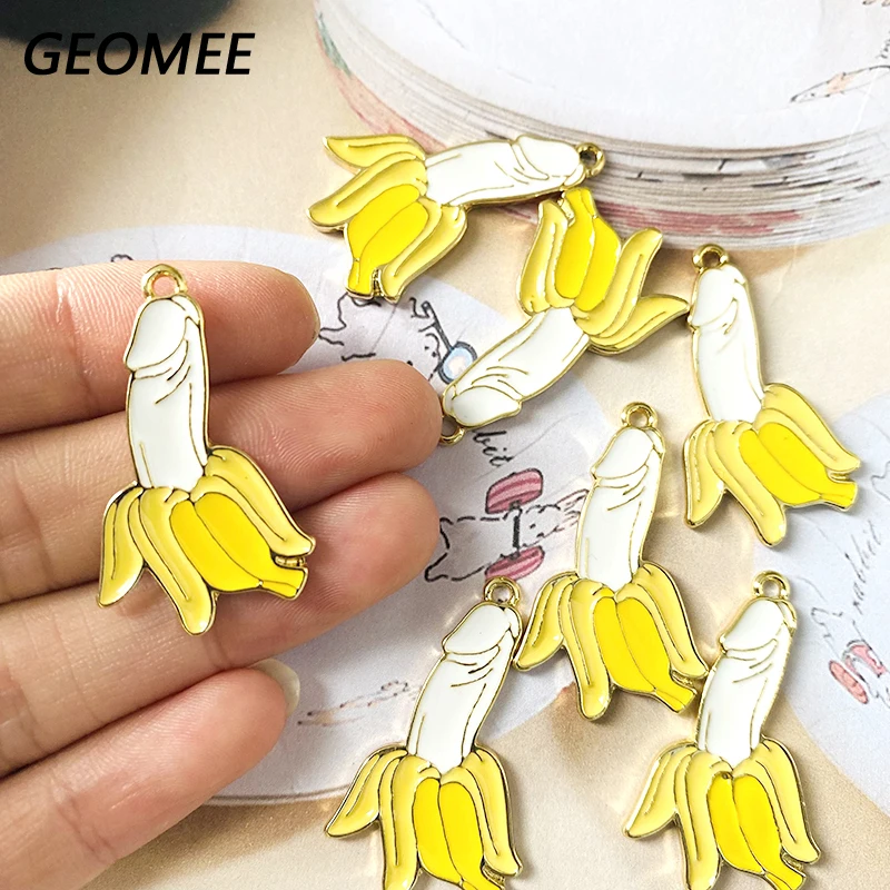 10 Uds. De dijes esmaltados de aleación de plátano pelado originales, colgante bonito de dibujos animados para pendientes, collar, fabricación de joyería Diy