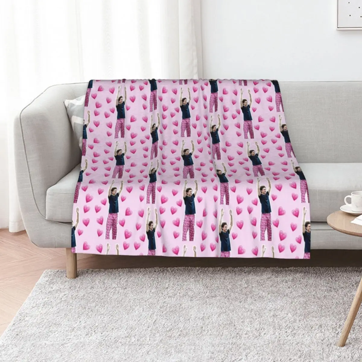 Tom Holland pink print Throw Blanket Picnic Bed covers Hairys Moving Quilt decorative Blankets