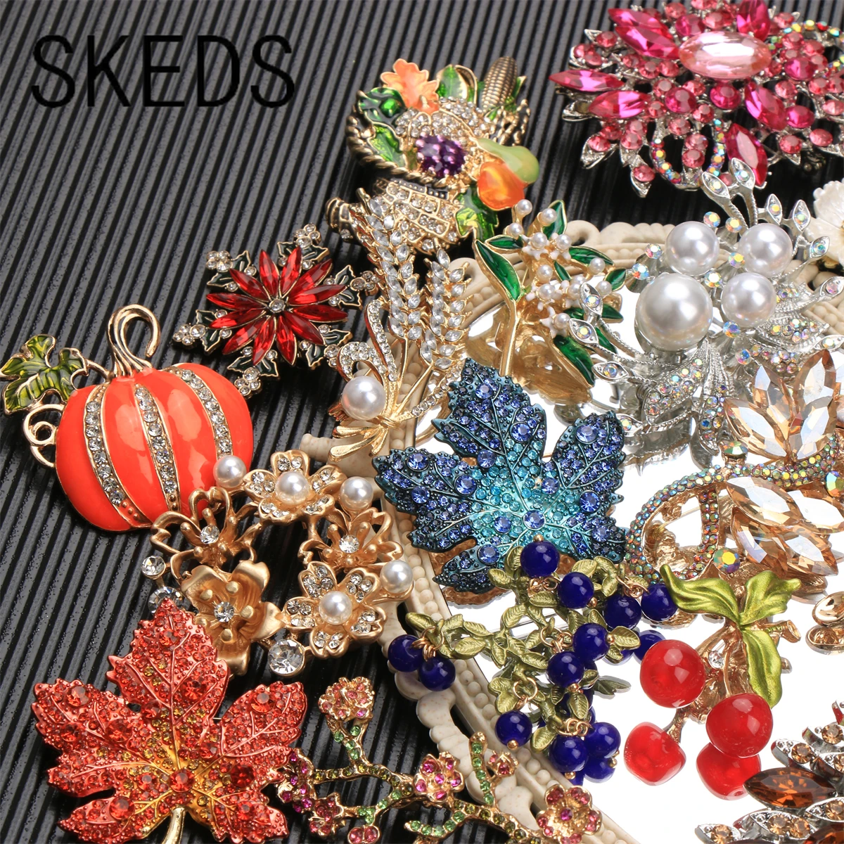 SKEDS Vintage brooches luxury designer jewelry for Women  Fashion Corsage Full Crystal pins grande broche
