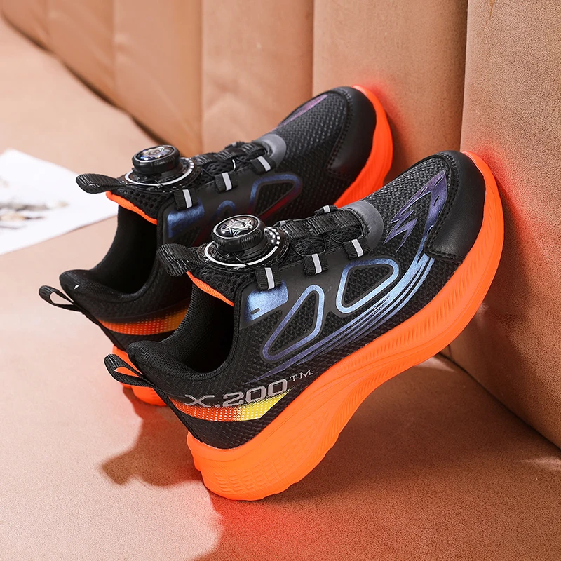 A pair of children's running sneakers, rotary buckle closure, breathable mesh upper for daily outdoor wear TY‑P268