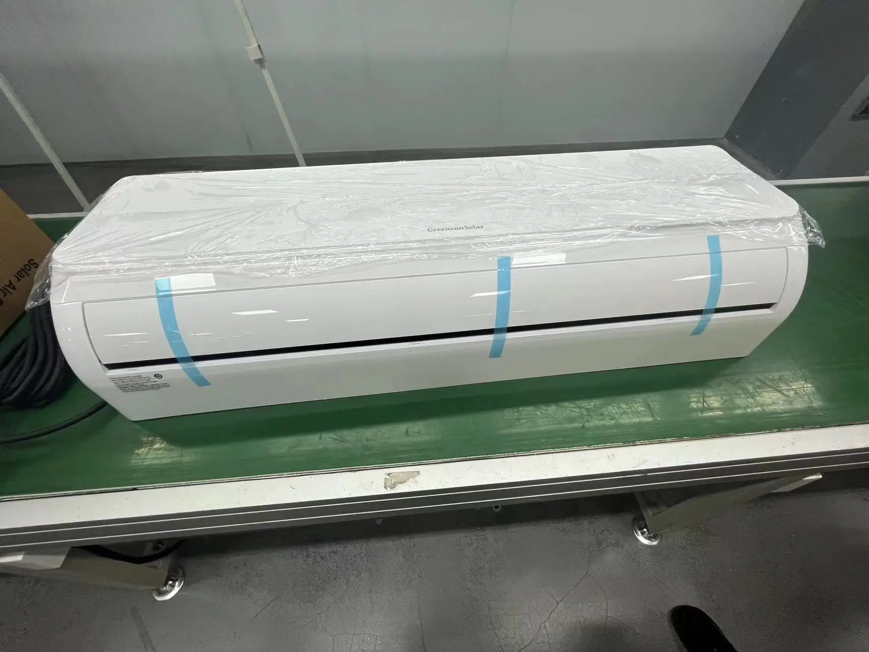 مكيف الهواء الشمسي Greensun 18000BTU Hybrid Off Grid Solar AC DC سعر مكيف الهواء للمنزل