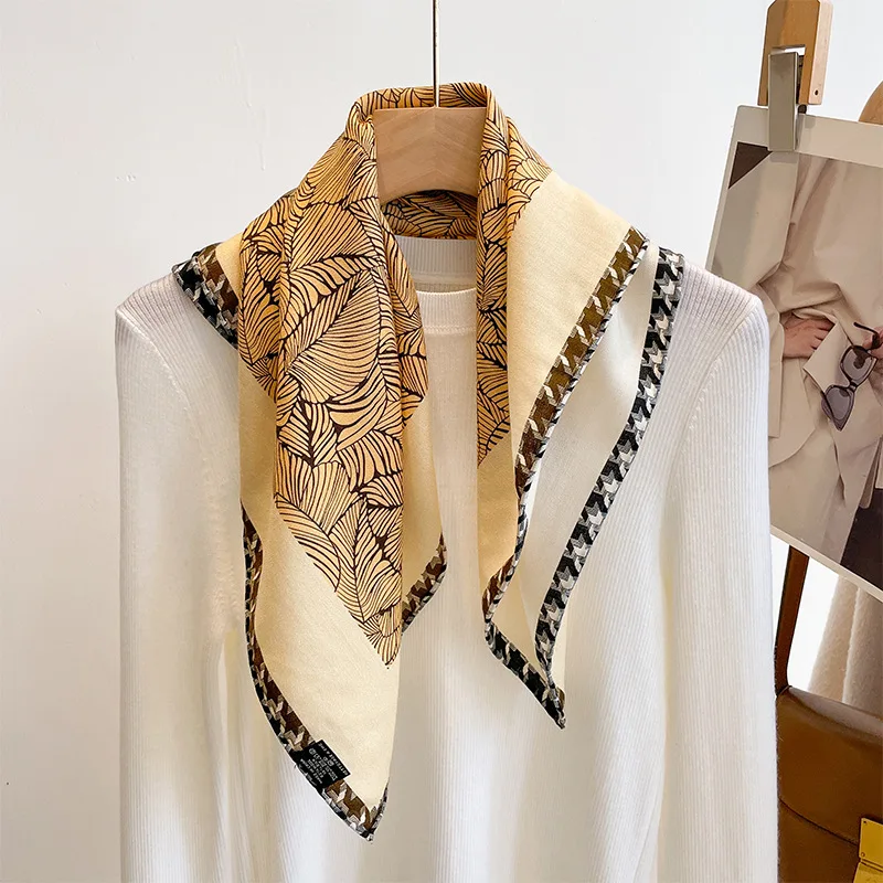 

Scarf Women Autumn Winter Square Silk Wool Warm Accessory For Cold Weather Spring Holiday Luxury