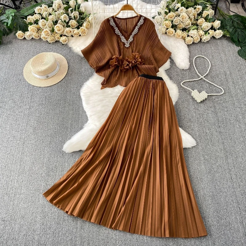 

Elegant heavy industry diamond studded V-neck three-dimensional flower waist cinched shirt pleated long skirt two-piece set