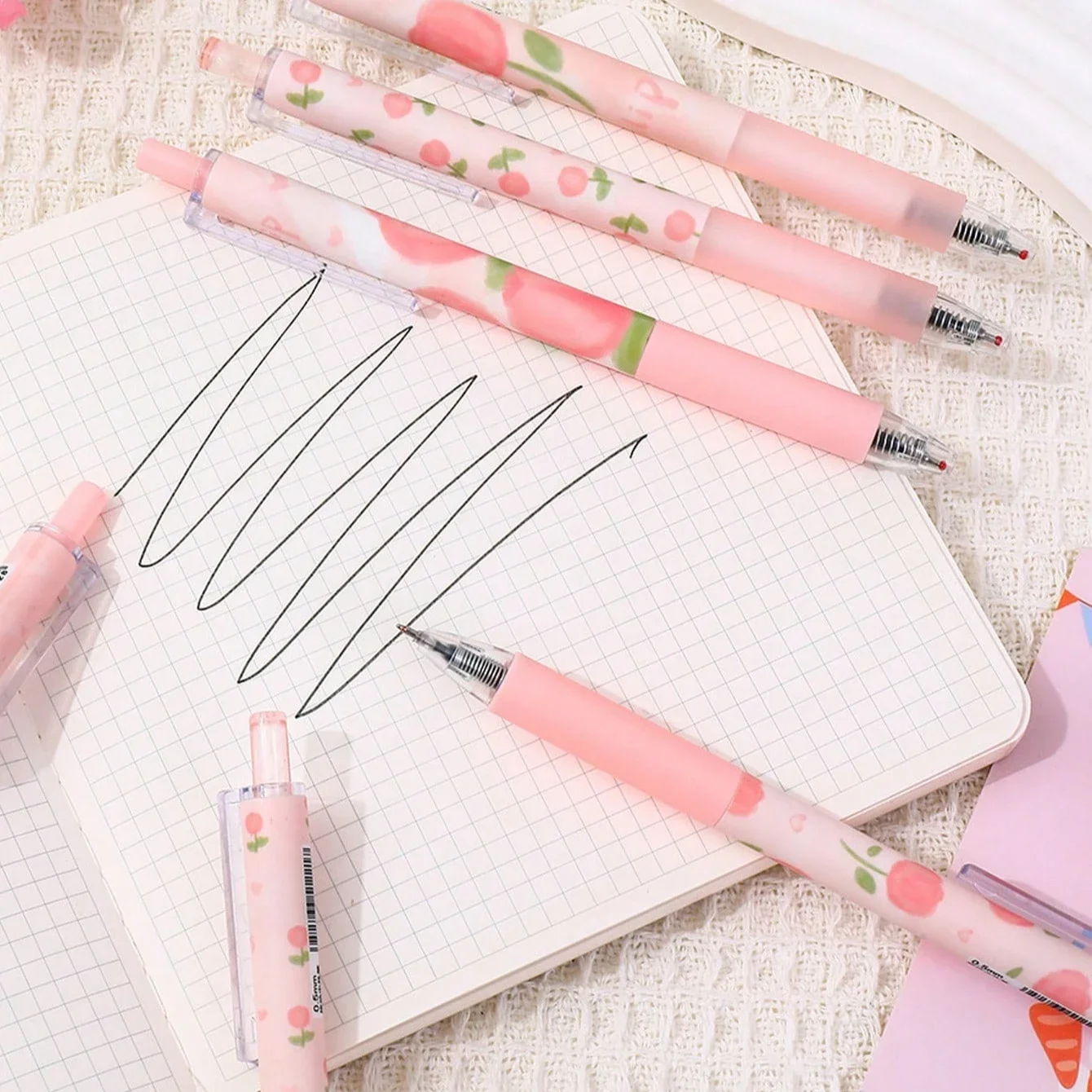6 Pack Cute Click Pens, 0.5mm Ink, Office School Supplies, Christmas New Year Valentine's Day Gifts, Neutral Design school