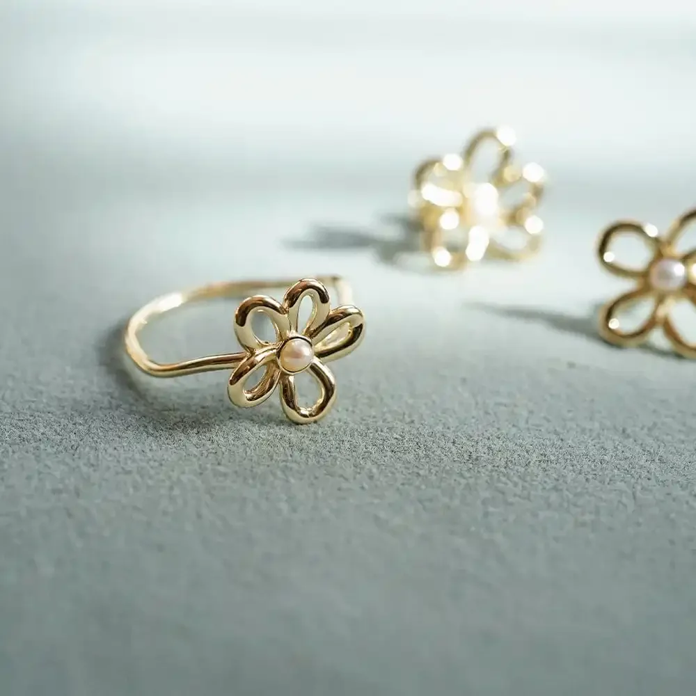 Minimalist Flower-shape Wed Ring Non Tarnish Anti Allergic 18K Gold Plated Pearl Rings Stainless Steel Jewelry Accessories Gift
