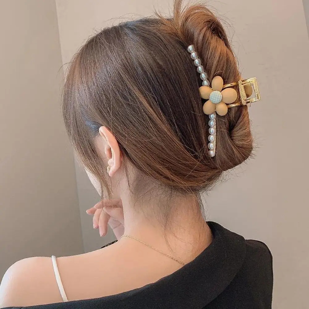 Pinza de cola de caballo para mujer, tocado de cangrejo de corazón de amor, accesorios coreanos para el cabello, pasador femenino, horquillas de flores