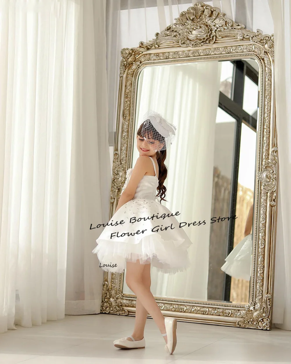 Abito da ragazza di fiori con spalline in raso con paillettes Mini abito a trapezio con fiocco Abito da compleanno per prima comunione senza maniche carino per ragazze