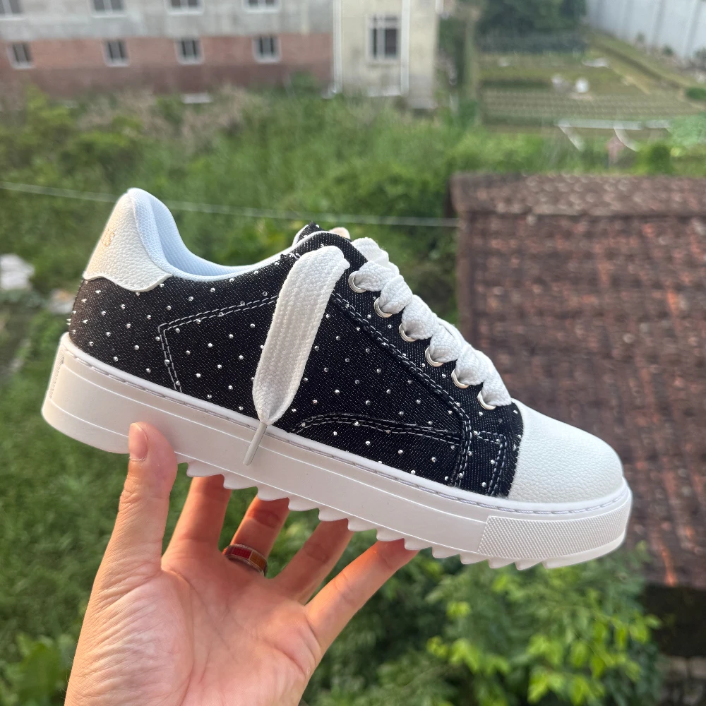 Retro Black White Sneakers Women Men Platform Chunky Sole Casual Shoes Vintage Wide Skate Shoes Harajuku Streetwear Sneakers
