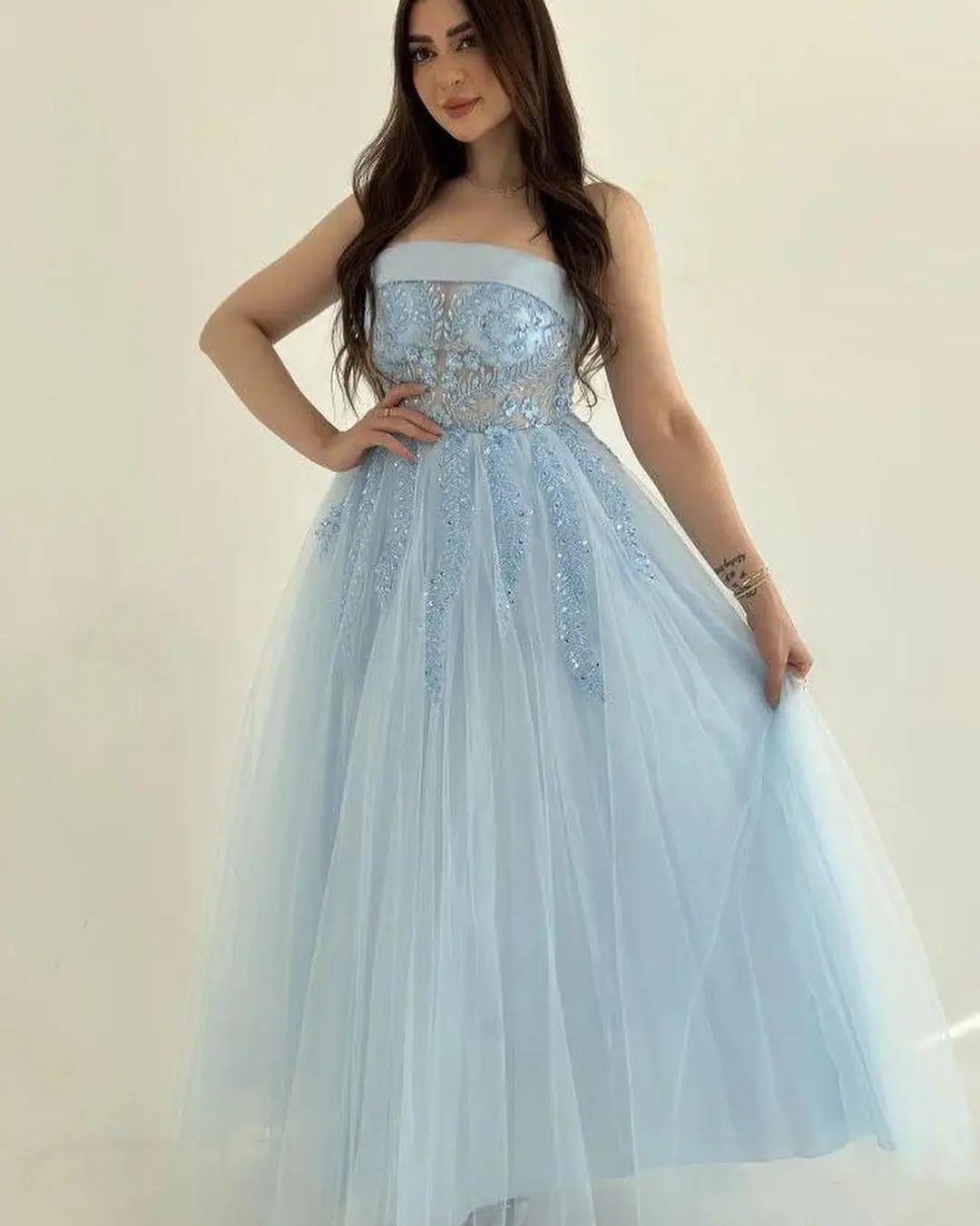

Customized Saudi Sky Blue Sleeveless Evening Dress Applique Lace Ball Gown Vestidos De Novia Zipper Floor Length Party Dresses