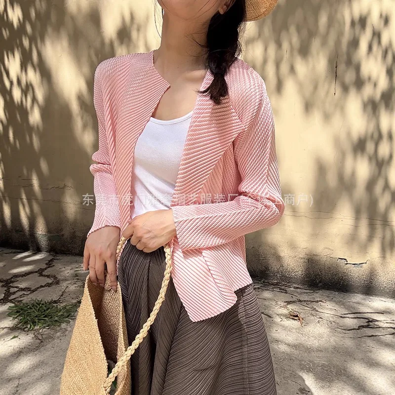 

Плиссированная куртка Miyake, кардиган, однотонная плиссированная куртка с длинными рукавами в виде чешуи дракона, осень 2021, корейская версия, тонкая верхняя одежда