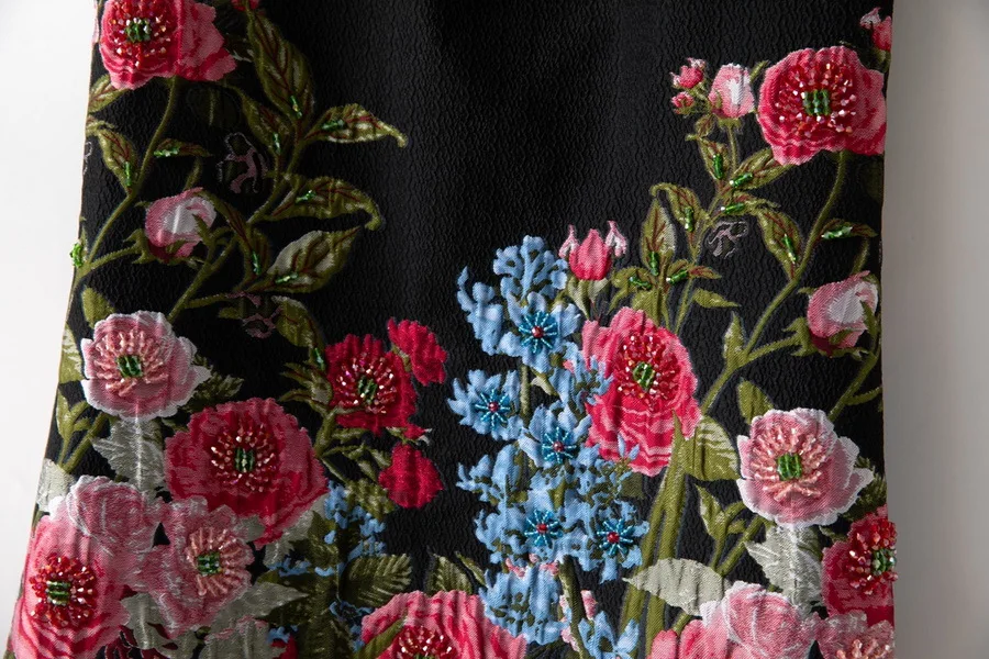 

2025 New Summer collections of European and American women's clothing Sleeveless beaded round collar Fashionable jacquard dress