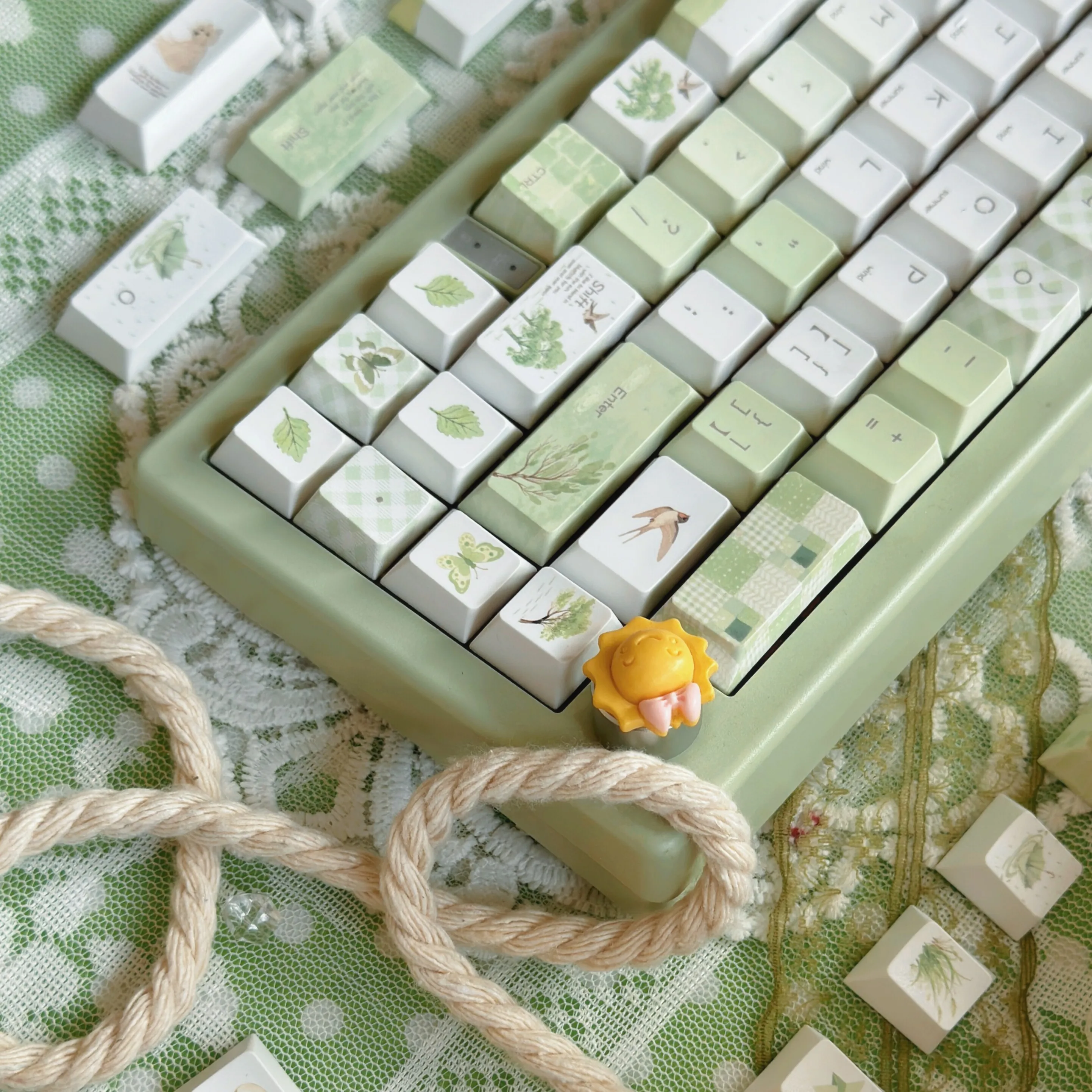 Cute Green Botanical Floral Keycaps 130 Key Cherry Profile PBT Dye‑Sublimated Keycap Set for MX Switche Mechanical Keyboard Gift