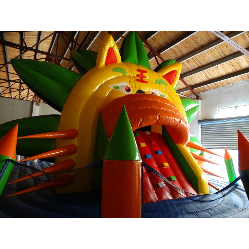 15x8x4.5m Inflatable Bouncer for Events and Amusement Parks, Customizable, Continuous Airflow, Setup Required