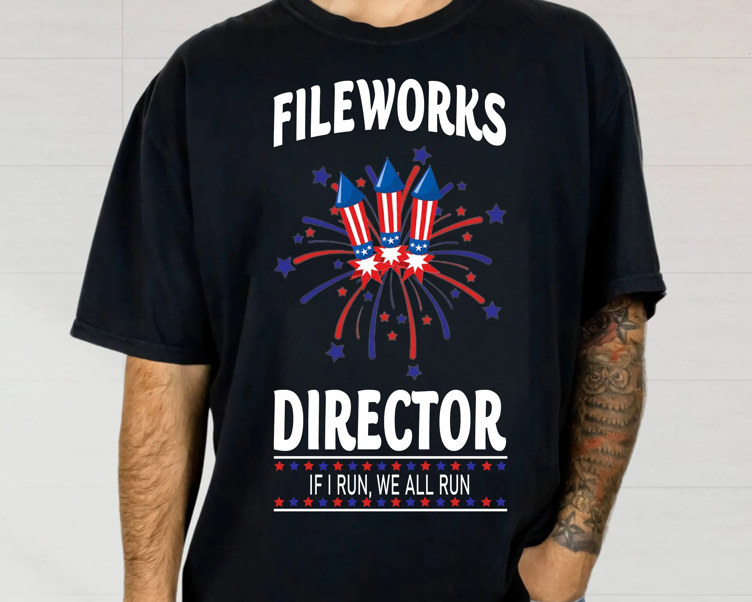 تي شيرت مدير الألعاب النارية I Run You 4th من يوليو 2023 يوم الاستقلال الوطني الولايات المتحدة الأمريكية العلم الأمريكي
