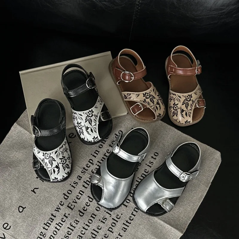 

Girls Casual Shoes Princess Style Versatile Kids Sandals Fashion Non-slip 2026 Summer New Kids Half Sandals Sweet Floral Soft