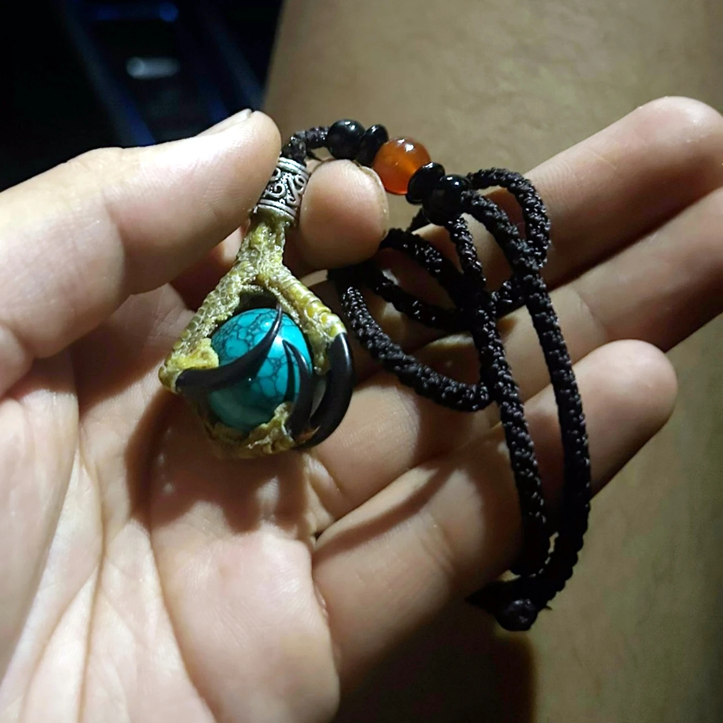 2217 اليدوية الطيور براثن ليلة اللؤلؤ قلادة خمر القوطية نمط قلادة الإبداعية هدية عينة عمل فني ديكور الهالوين