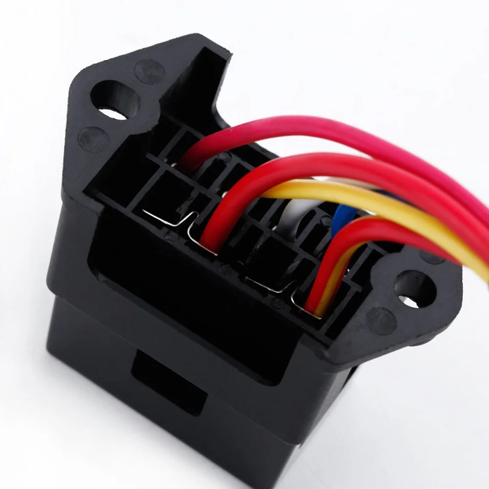 

1pcs 2-Input Fuse Holder Box 15Cm Wires Φ3.8Mm 2 Input Φ3.2Mm 4 Output For 12V 24V Car Boat Truck Trailer Marine