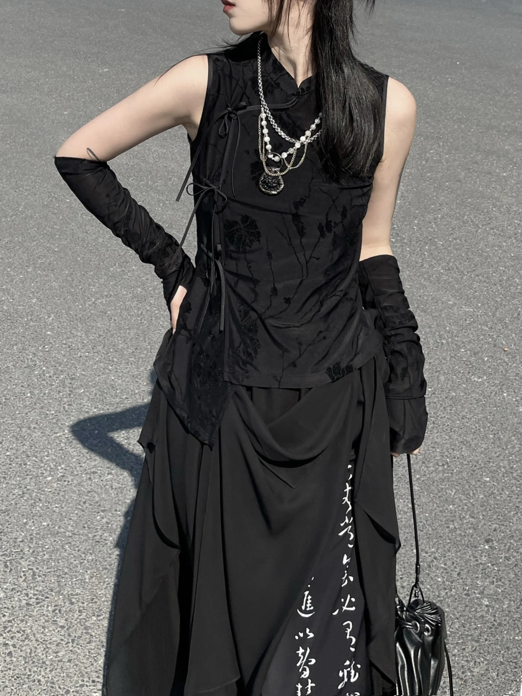 

Retro k New Chinese Sle Svel Qipao Top Women's Ink Painting Velvet Plum Blossom Hairpin Sweet Cool Girl Faion