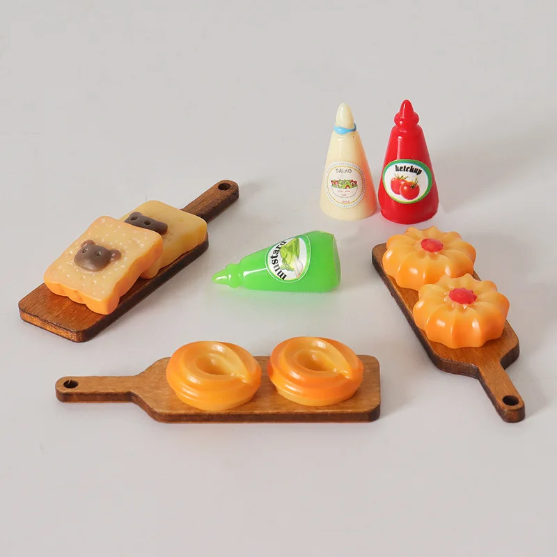 1set Mini Tray Cookie Toast Bread Tomato Jam Model Dollhouse Miniature Food Play Doll Accessory Decoration Home Decor Ornament