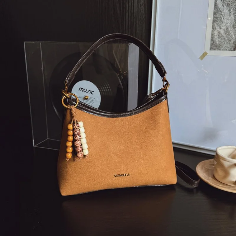 حقيبة كتف نسائية راقية مصنوعة من الجلد الفاخر تتميز بمظهر يومي أنيق كاجوال من باريس #6