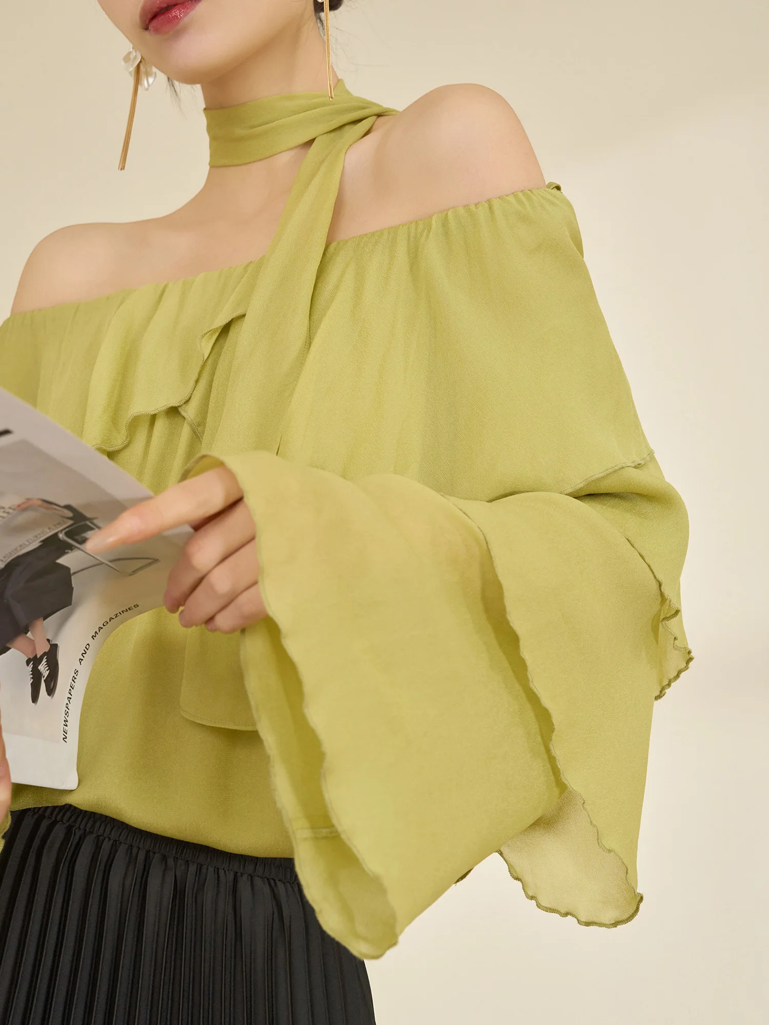 

Изысканный плиссированный топ на одно плечо Ele Flowing Era: роскошный модный аксессуар для женщин, создающий ощущение премиум-класса для важных мероприятий