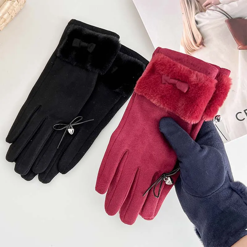 قفازات الحب بعقدة الفراشة سلسلة ثلاثة ألوان قفازات نسائية شتوية سميكة ومخملية تعمل باللمس لركوب الدراجات الدافئة