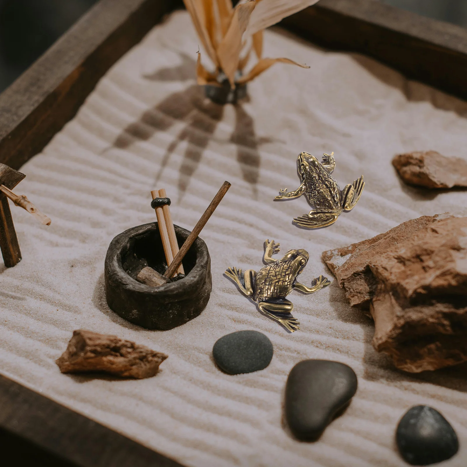 

1set 1Set Copper Set Brass Frogs Toad Desktop Decor For Home Office Exquisite Frogs Decor Golden Brass Decoration