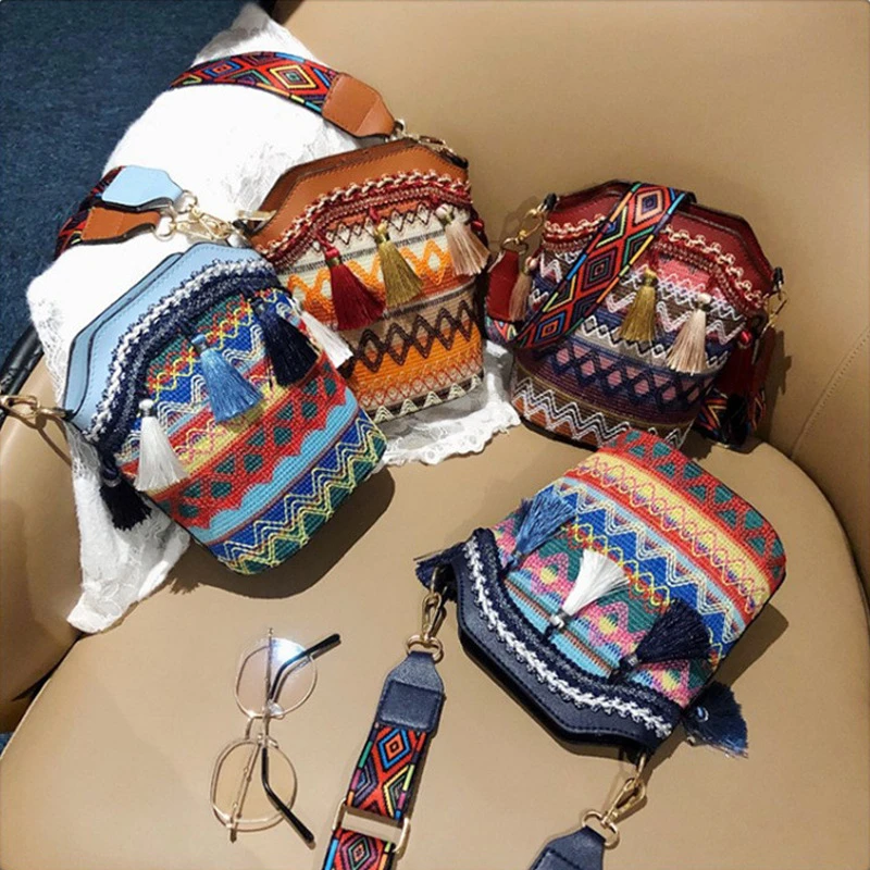 

Vintage National Women's Bag Tassel Ethnic Handwoven Crossbody Bag Hippie Sling Shoulder Bags For Ladies Small Handbag