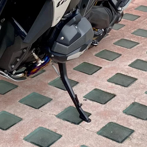 Imagen 2 del producto Para BMW R1300GS R 1300 GS ADV R 1300GS 2024 2025 2026 R1300RT R 1300 RT CNC soporte de motocicleta placa de extensión de soporte lateral