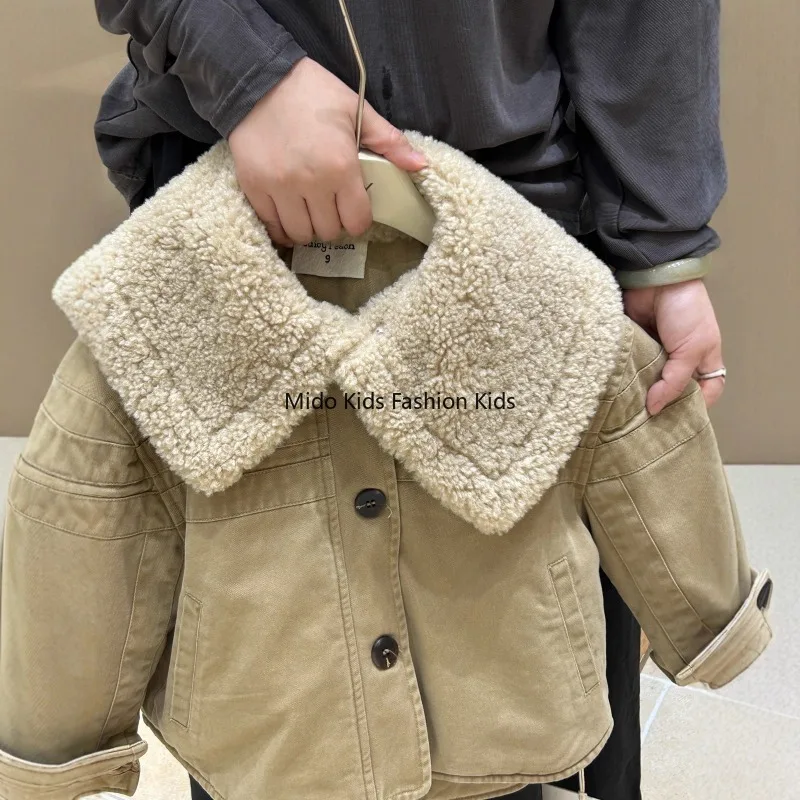 2025 شتاء جديد الفراء سخية طوق موضة الفتيات قصيرة سميكة سترة سترة سترة قطن 90-150 سنتيمتر