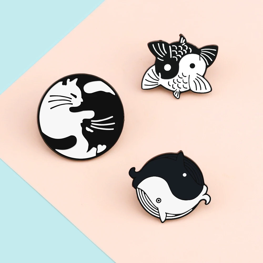 Black White Tai Chi Cat Hugging Brooch Enamel Yin Yang Koi Fishs Whale Combination Round Badge Clothes Lapel Pin Cartoon Jewelry
