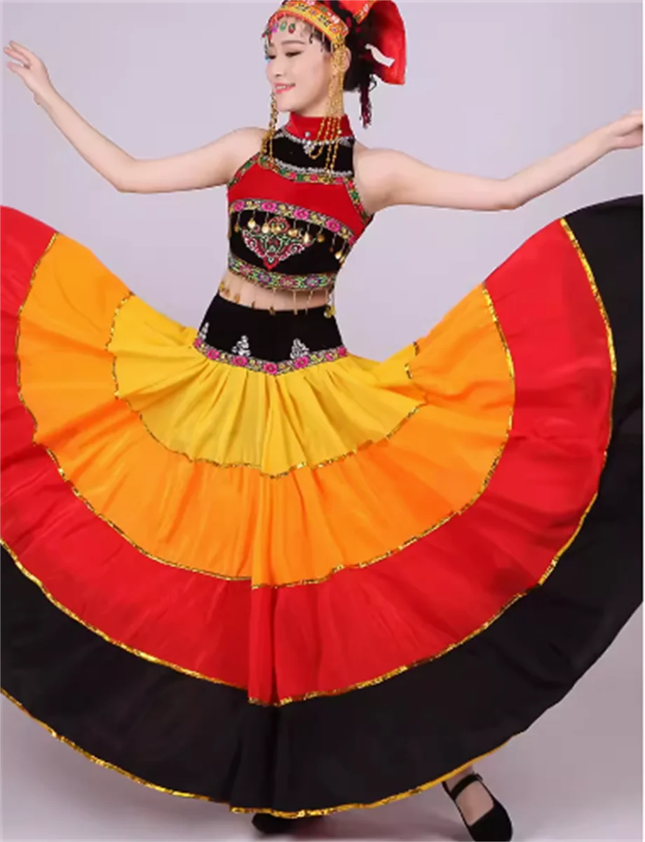 

Yunnan Liangshan Yi ethnic group July Torch Festival large swing skirt Yi female minority female Hani performance dress