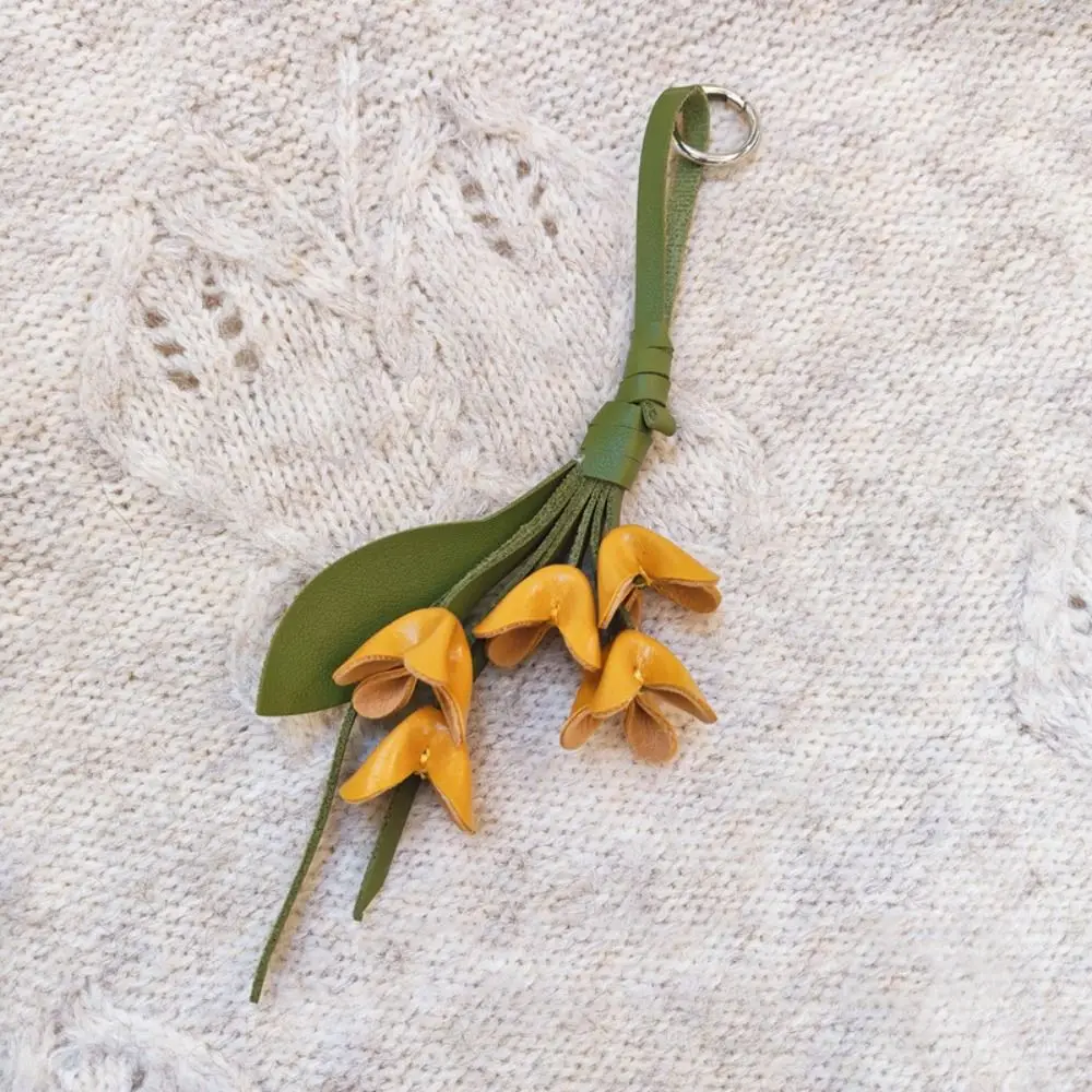 Lovely Hanger Tulip Bouquet Leather Pendant Cartoon Fashion Flower Pu Keychain Creative Handmade Bag Pendant Car Accessory
