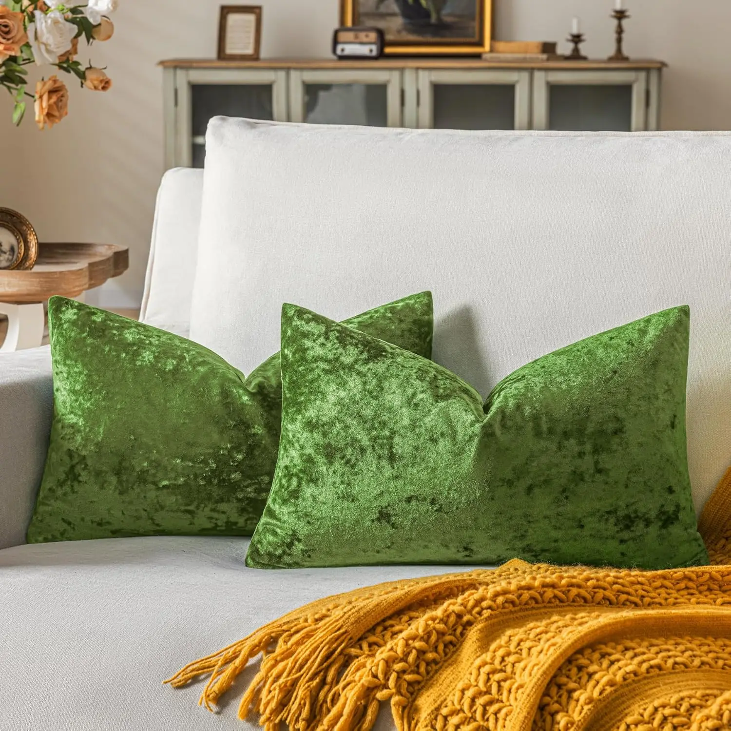 Christmas Gift Throw Pillow Cover Red Green Gold Velvet Soft Neutral Accent Pillow Cases Vintage Farmhouse Home Decor Pillowcase