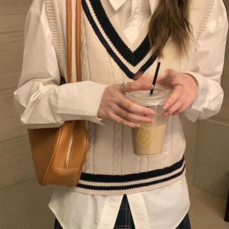 Sweater Vest Women V-neck Cropped Korean Fashion Knitwear All-match Жилетка Женская Girlish Preppy Japanese Panelled Sweet Chic