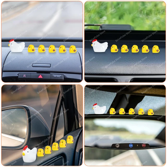Urocze mini kurczaki jako dekoracje samochodowe, zabawne ozdoby kurczaków na deskę rozdzielczą i lusterko wsteczne, akcesoria do bajkowego ogrodu, wyjątkowe prezenty samochodowe.